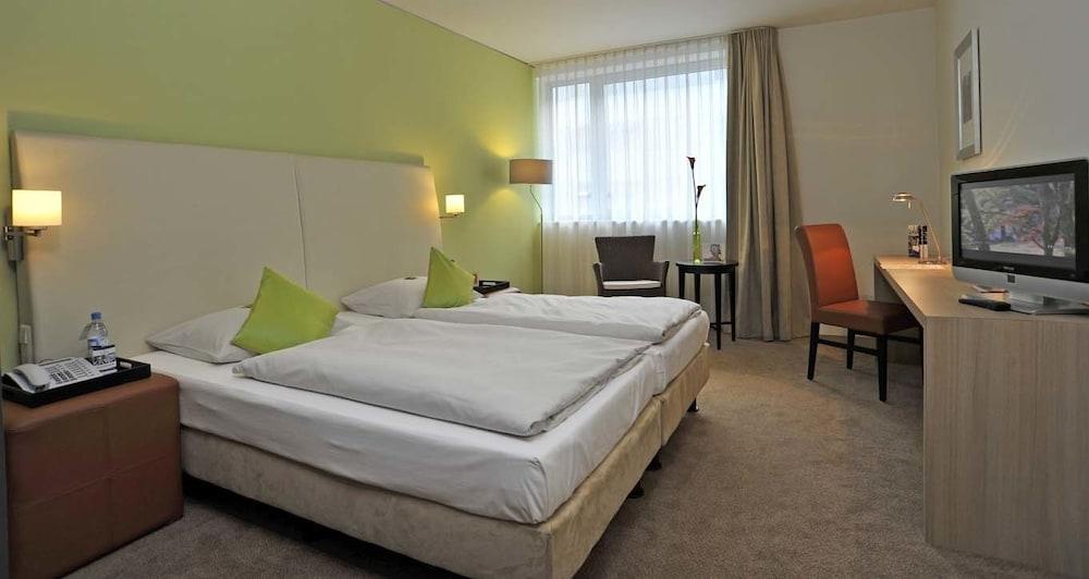 Tulip Inn Hotel Duesseldorf Arena Εξωτερικό φωτογραφία